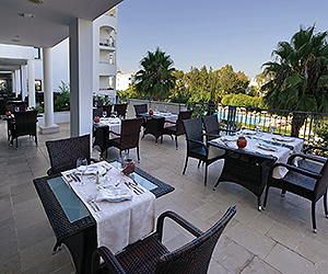 Albufeira Accommodation - Vila Petra Aparthotel - Sunway.ie