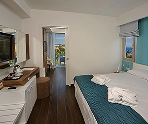 Ayia Napa Accommodation - Nestor Hotel - Sunway.ie