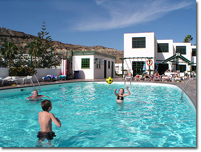 Boston Apartments Gran Canaria Canaries Holidays Direct From The Boston Apartments Are A Small Friendly Complex Of Ious Comfortable Duplex Exclusive To Sunway Clients On Irish Market