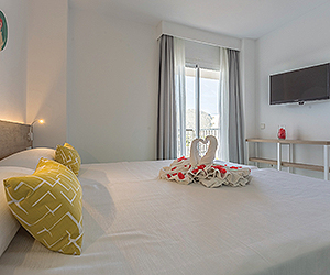 Alcudia Accommodation - Ferrer Tamarindos Apartments - Sunway.ie