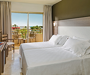 Cambrils Accommodation - H10 Cambrils Playa Hotel hhhh - Sunway.ie