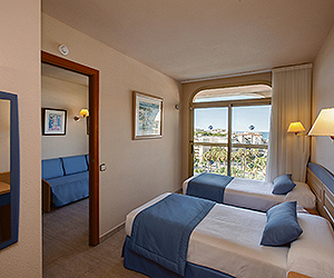 Salou Accommodation - Dorada Palace Aparthotel - Sunway.ie