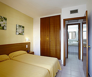 Salou Suites Holidays Direct From Ireland Sunway Ie The Salou Suites Have Been Very Por With Irish Holidaymakers For Many Years And Are Centrally Located In Resort These Modest Apartments