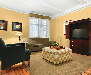 Best Western Hospitality House, New York Apartments