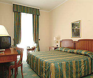 Gardone Riviera Accommodation - Savoy Palace Hotel - Sunway.ie