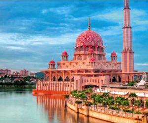 Choose Sunway for your Malaysian Tour Holiday